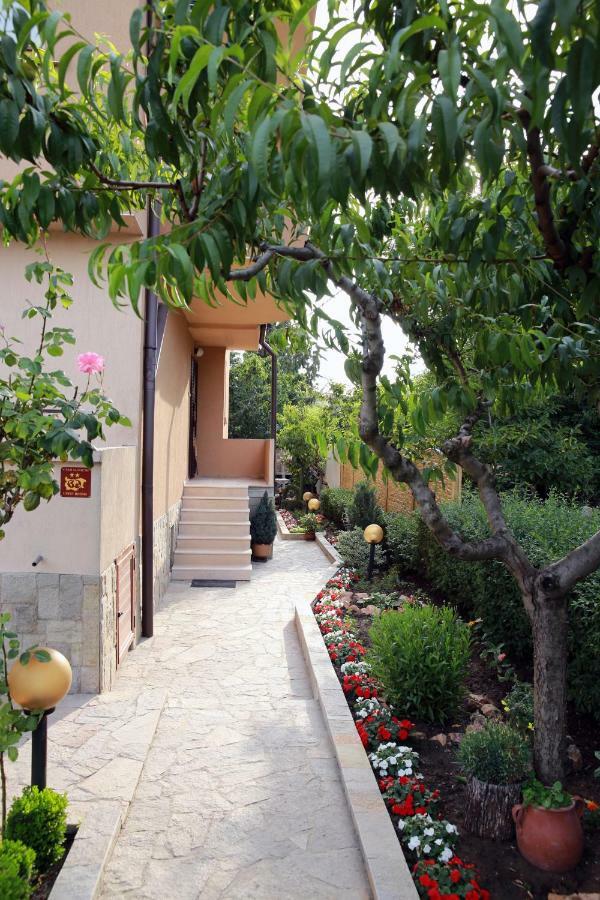 Guest House Ivanovi Cernomoreț Exterior foto